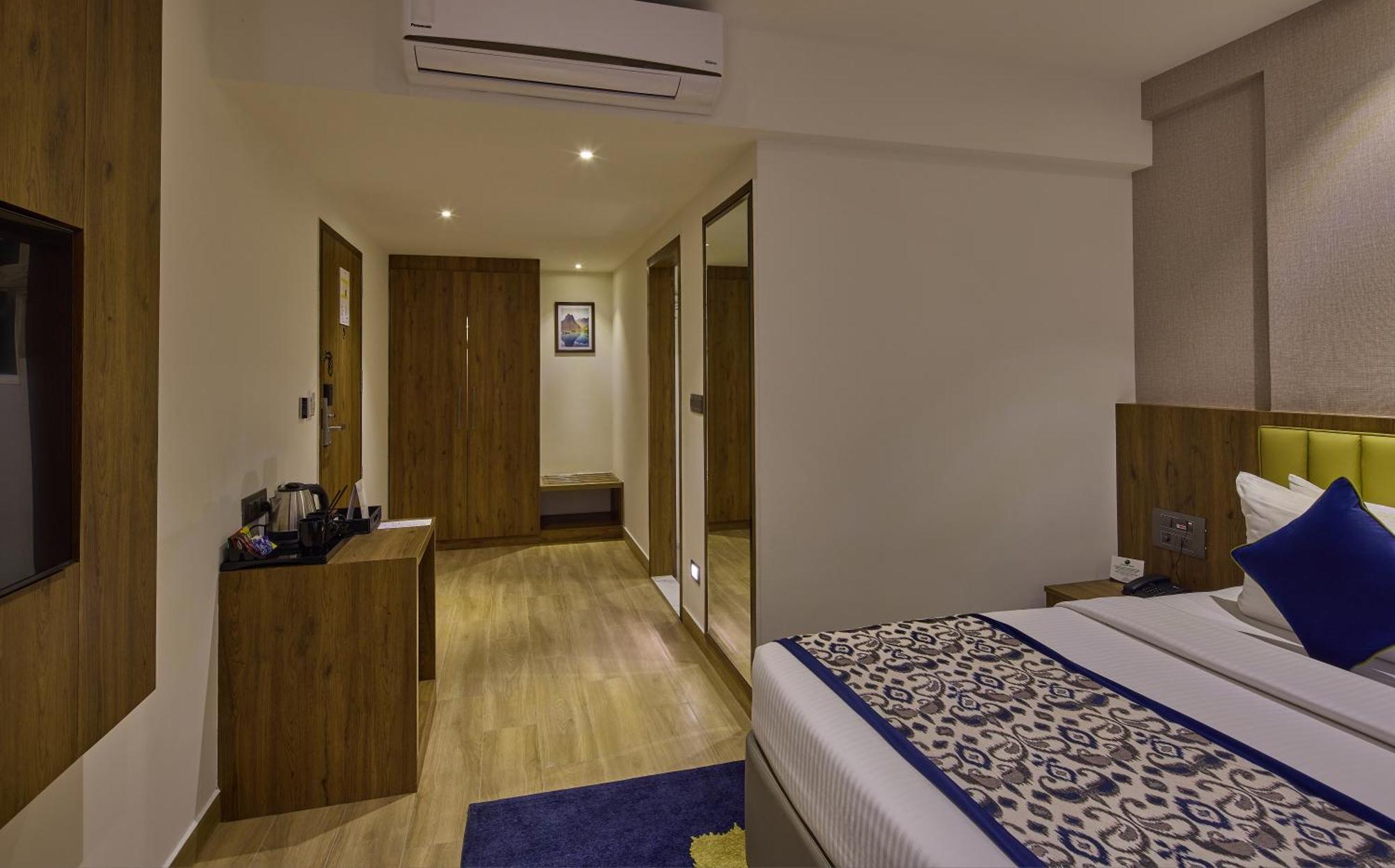 Grand Continent Hebbal A Sarovar Portico Affiliate Hotel บังกาลอร์ ภายนอก รูปภาพ