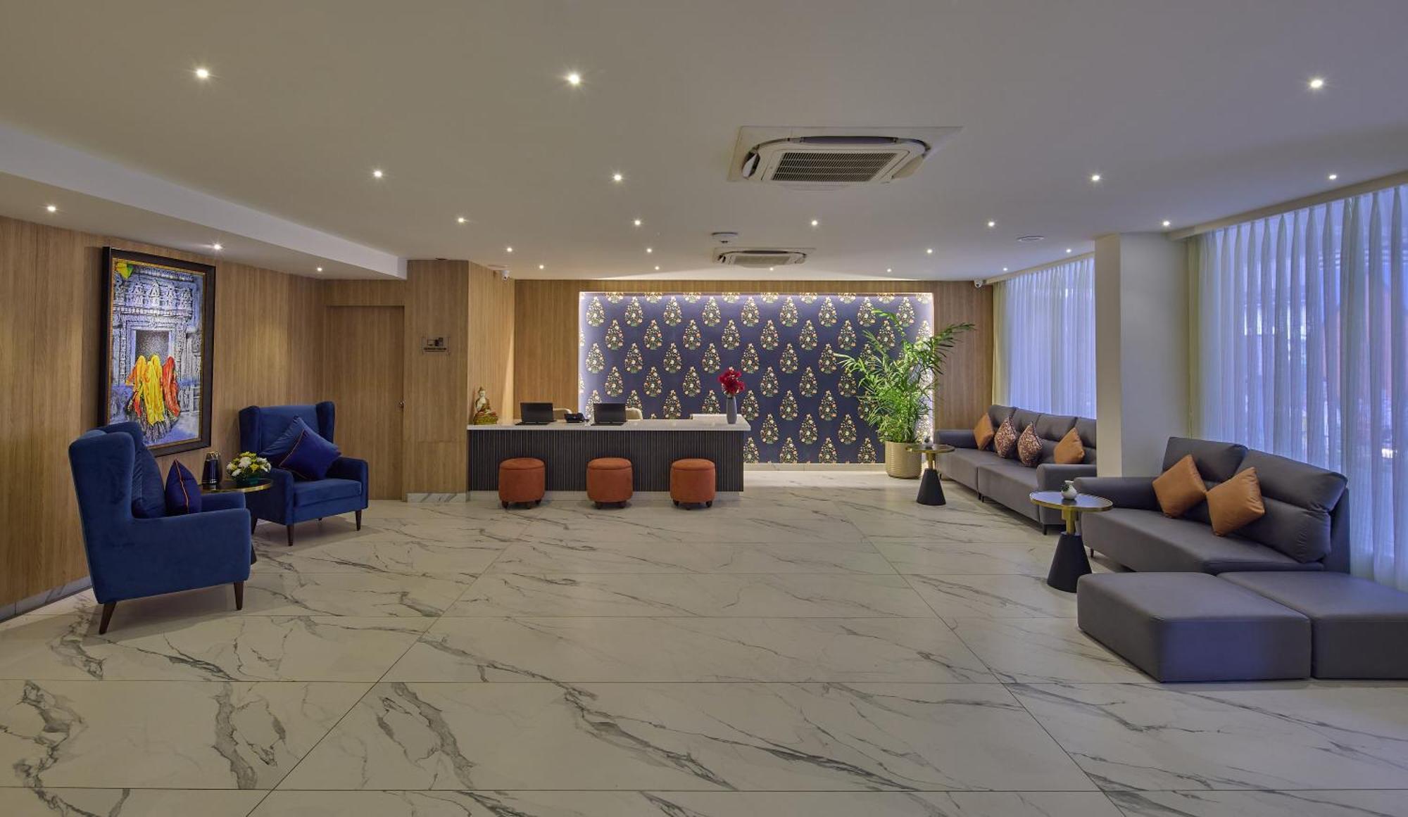 Grand Continent Hebbal A Sarovar Portico Affiliate Hotel บังกาลอร์ ภายนอก รูปภาพ