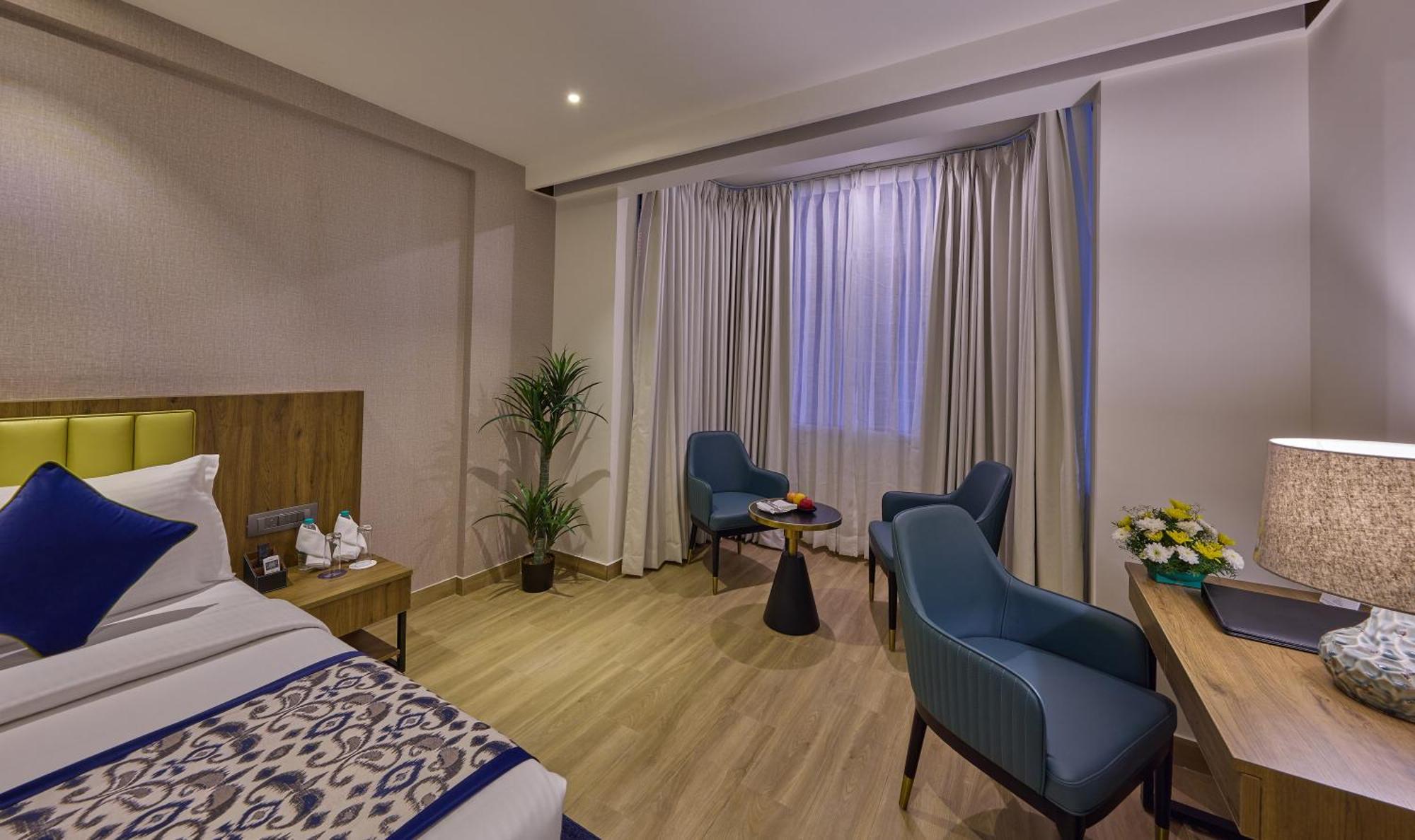 Grand Continent Hebbal A Sarovar Portico Affiliate Hotel บังกาลอร์ ภายนอก รูปภาพ
